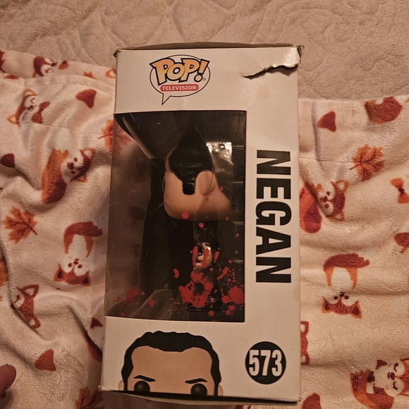 The Walking Dead Negan Pop! Vinyl Figure - Picture 4 of 4